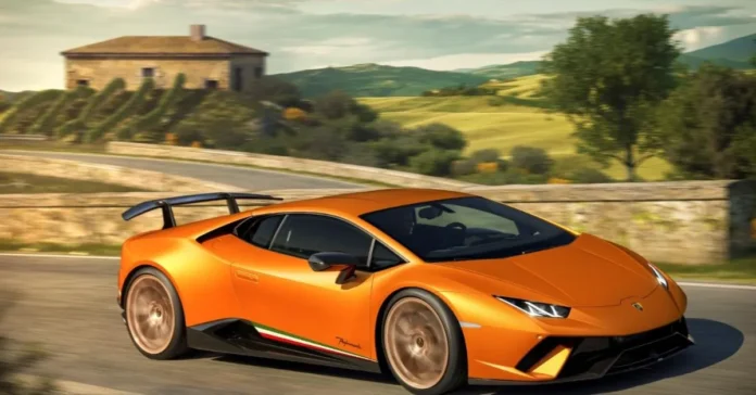 Lamborghini Huracan top speed km/h with carmotorinfo.com