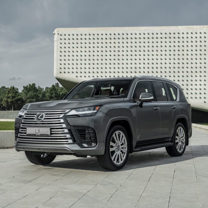 Lexus LX600 Urban